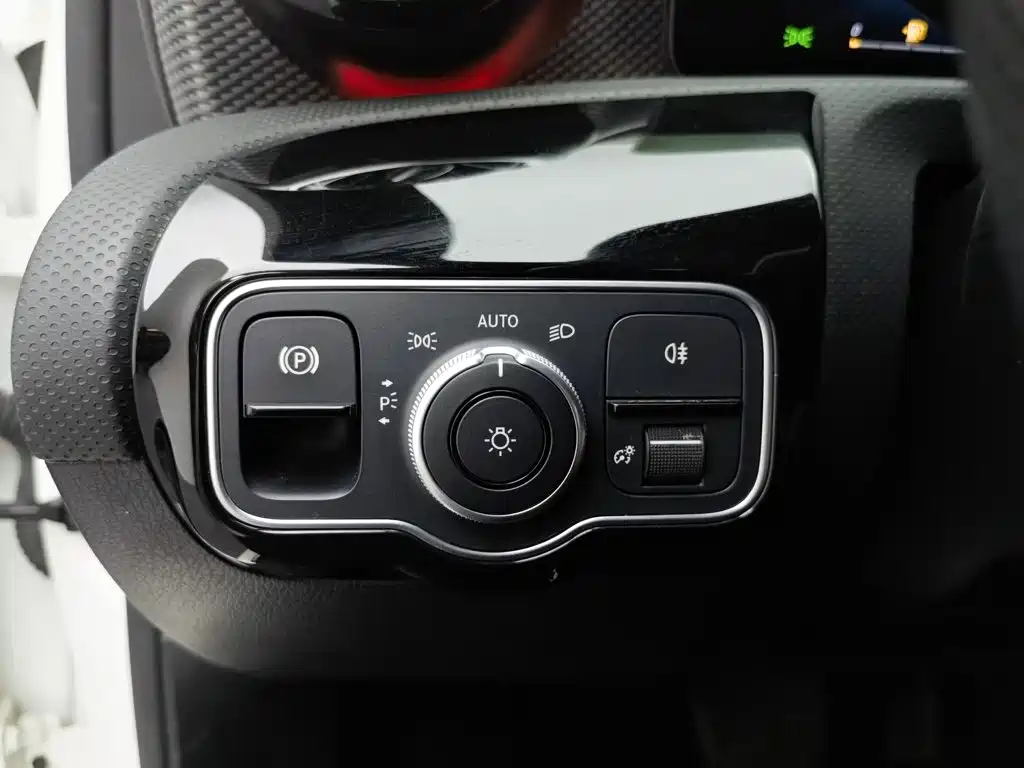 Mercedes-Benz A-Class 2023 — фото 21