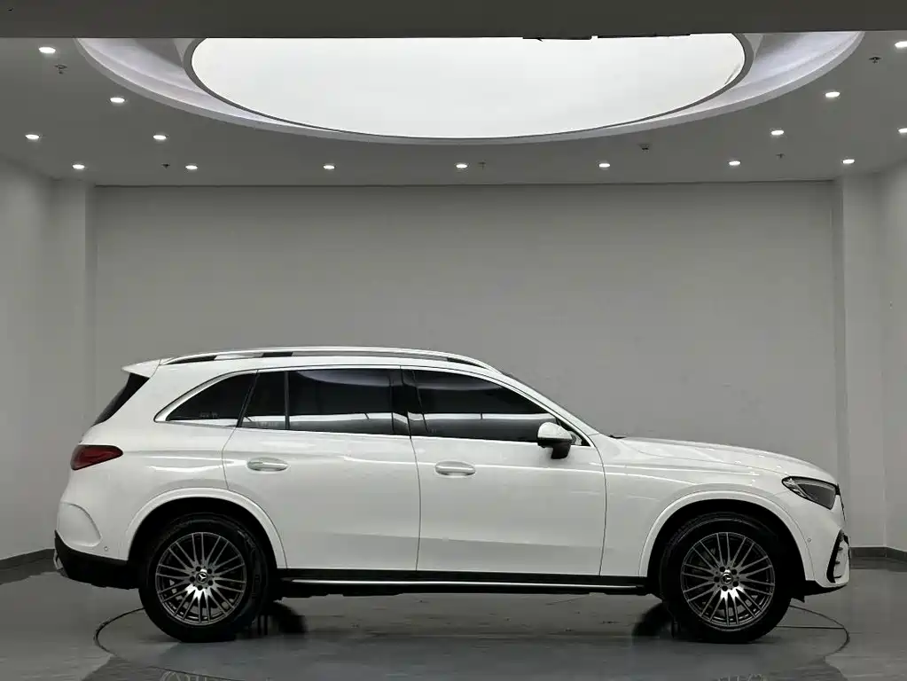 Mercedes-Benz GLC 2024