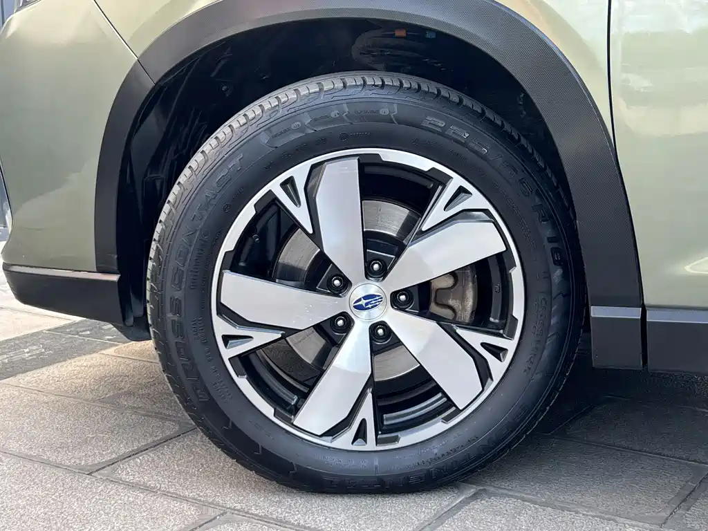 Subaru Forester 2018 — фото 20