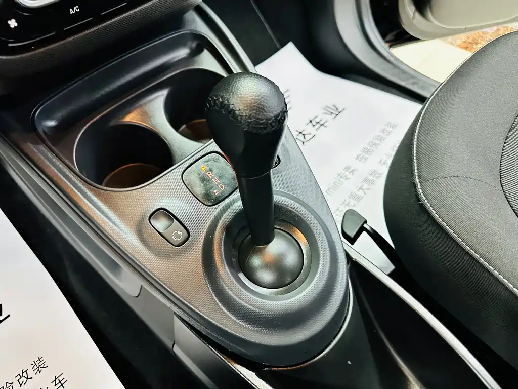 smart Fortwo 2018 — фото 39
