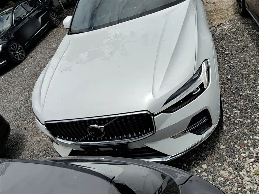 Volvo XC60 PHEV 2021 — фото 3
