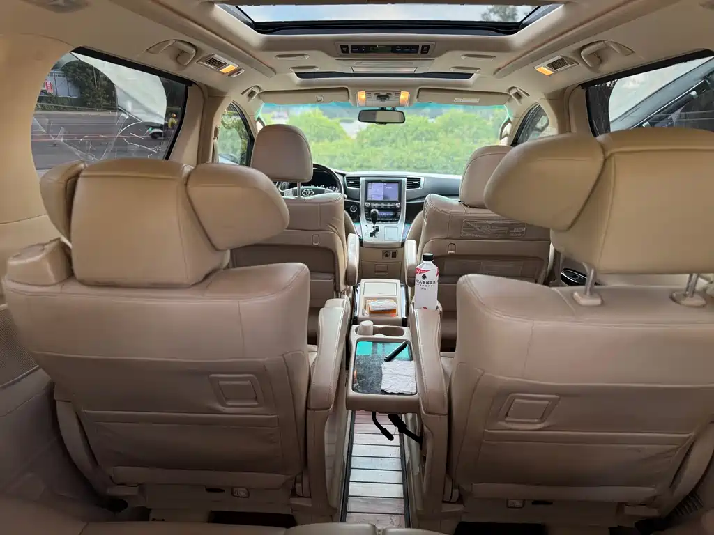 Toyota Alphard 2014 — фото 11