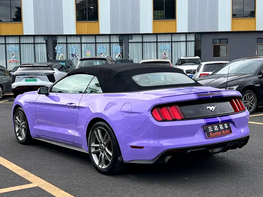 Ford Mustang 2017 — фото 12