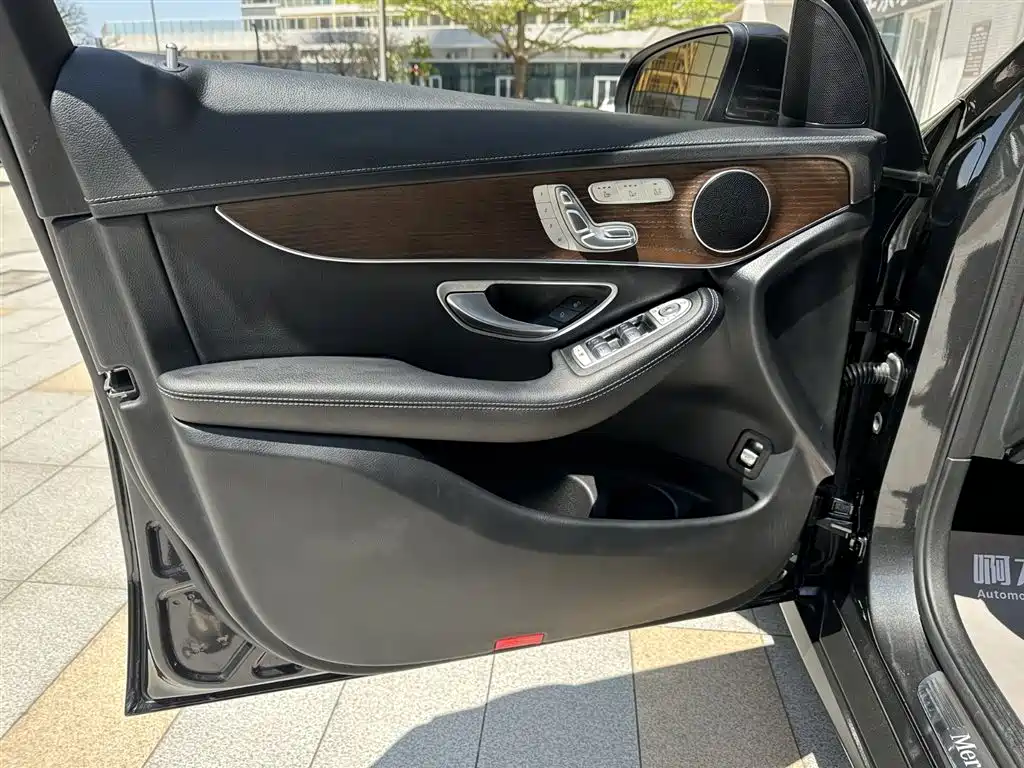 Mercedes-Benz GLC 2023 — фото 23