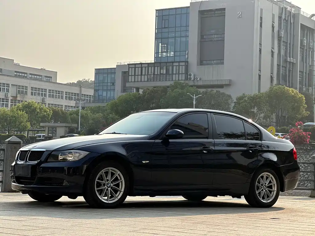 BMW 3 Series 2007
