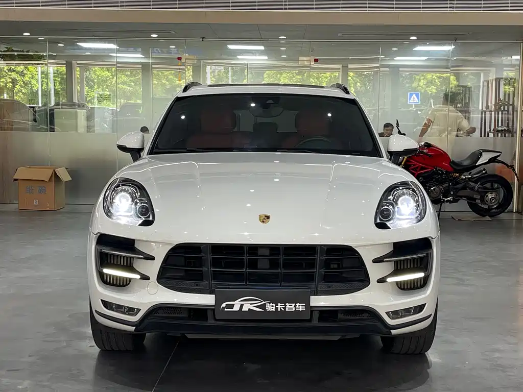 Porsche Macan 2016 — фото 2