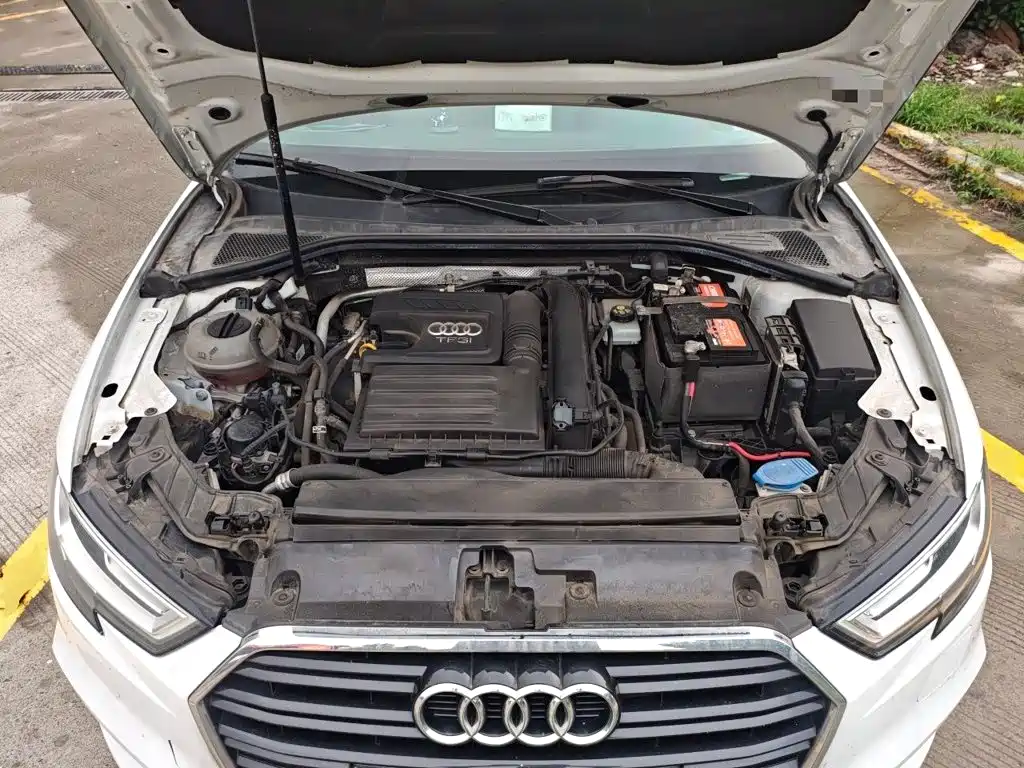 Audi A3 2019 — фото 11