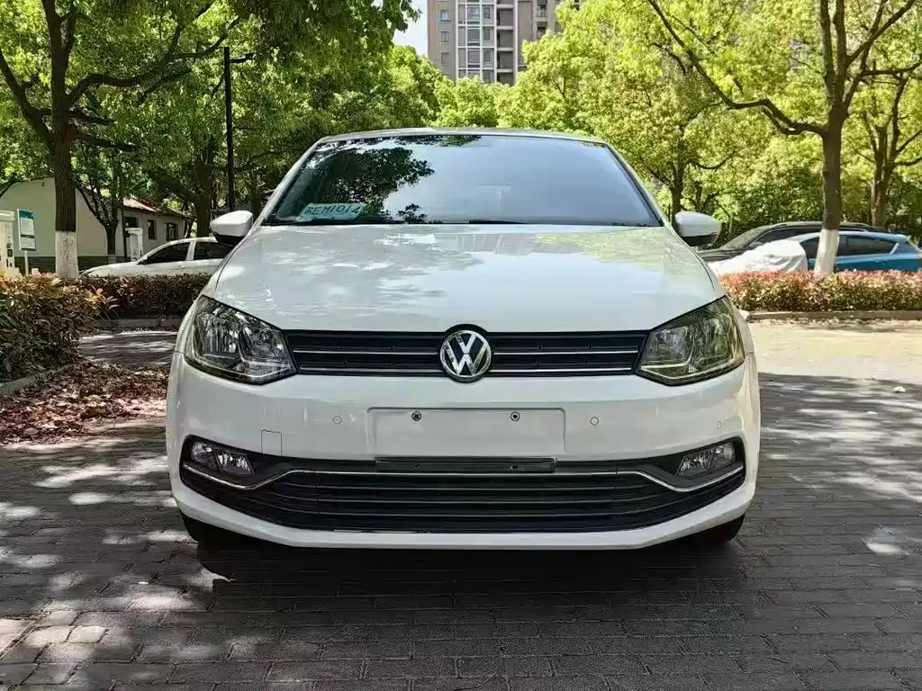 Volkswagen Polo 2015