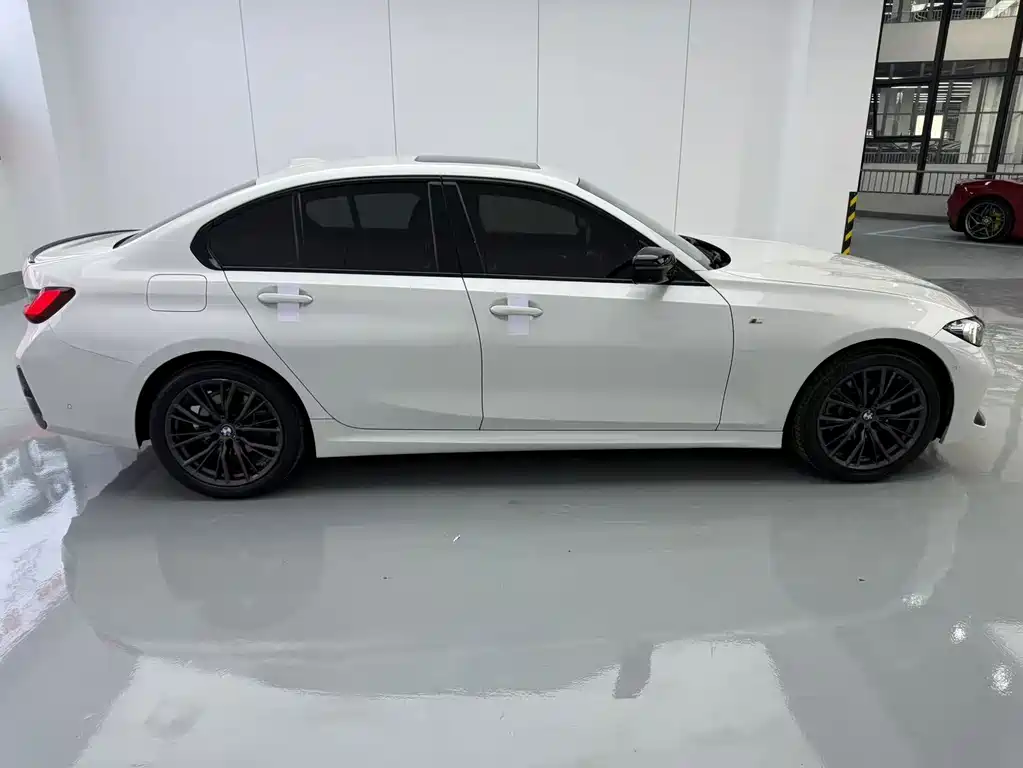 BMW 3 Series 2023