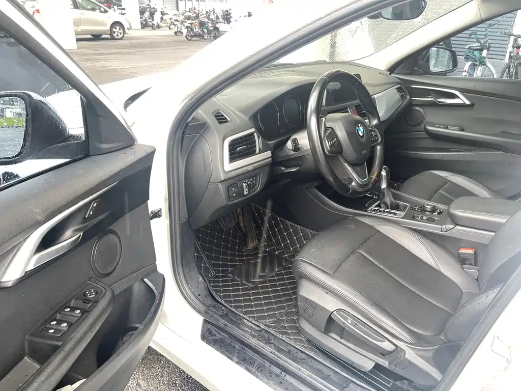 BMW 1 Series 2019