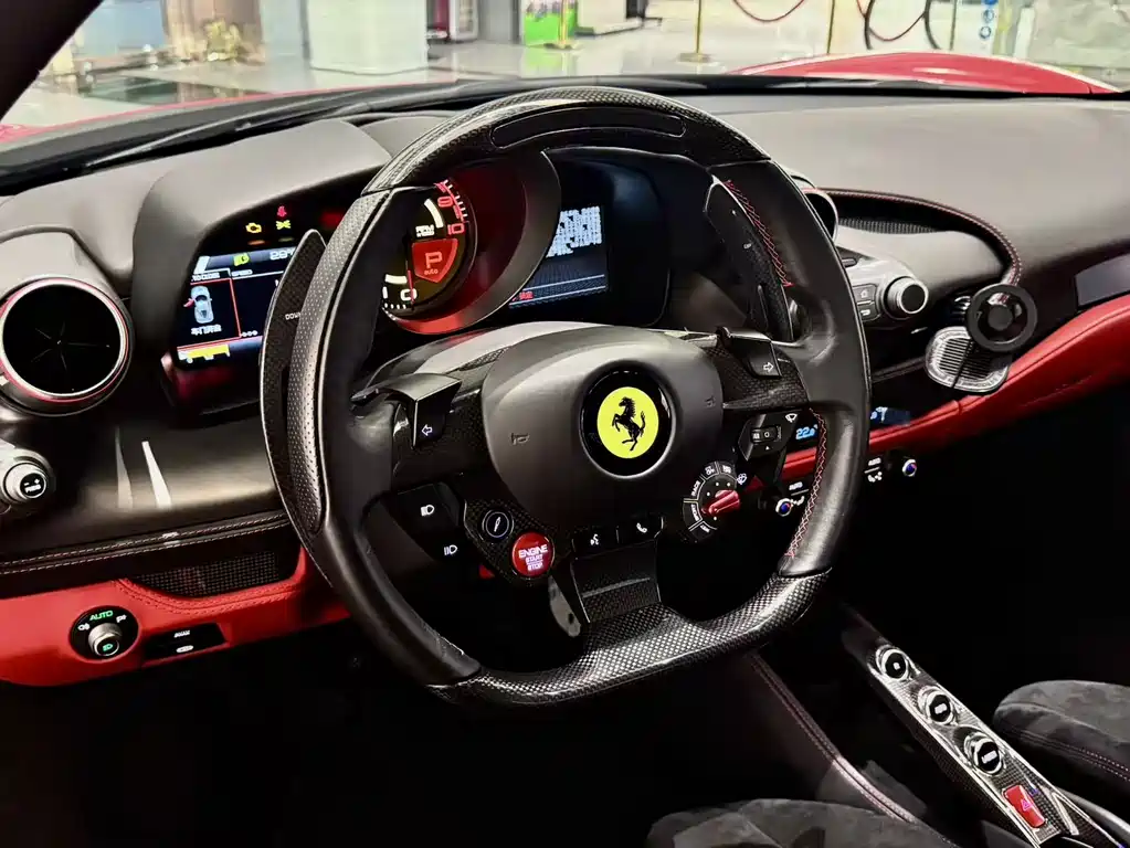 Ferrari F8 2022 — фото 9