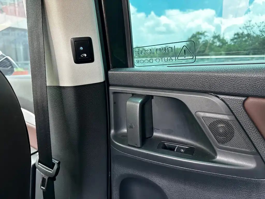Volkswagen Sharan 2018 — фото 10