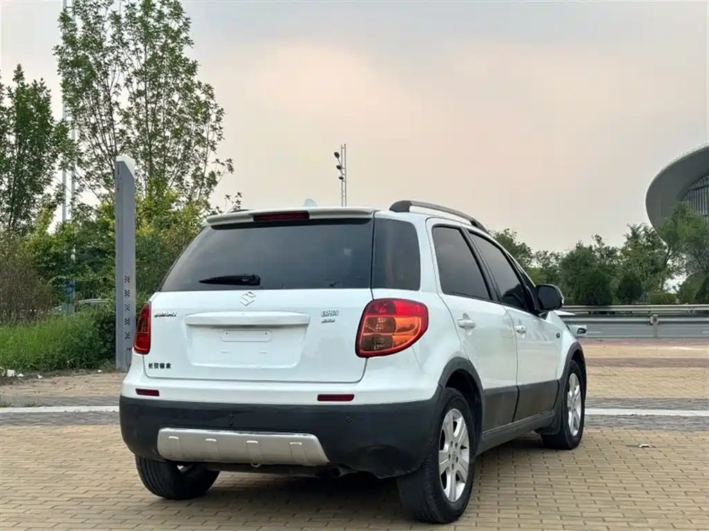 Suzuki SX4 2012