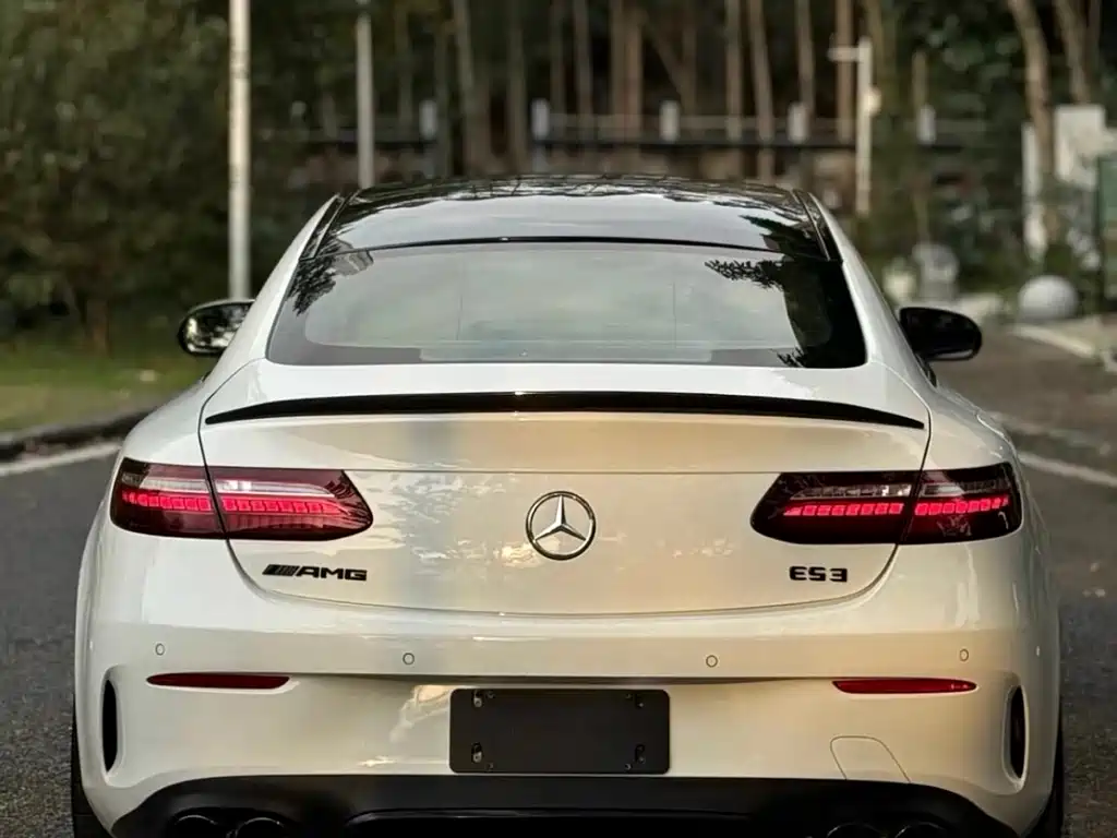 Mercedes-Benz E-Class 2021