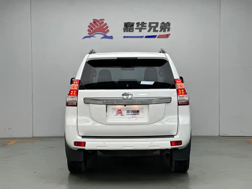 Toyota Prado 2016 — фото 10