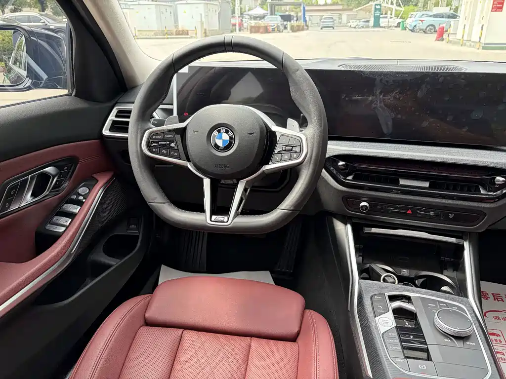BMW 3 Series 2025 — фото 17