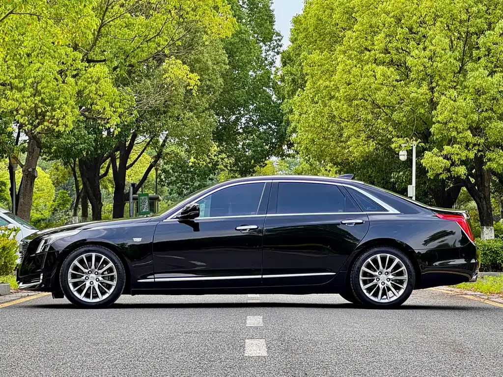 Cadillac CT6 2017 — фото 20