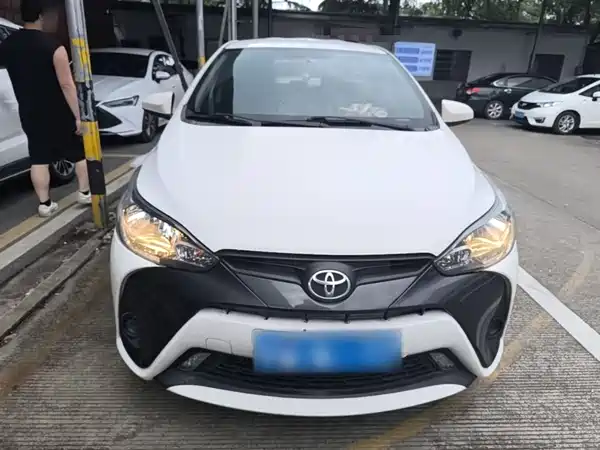 Toyota Yaris L 2016