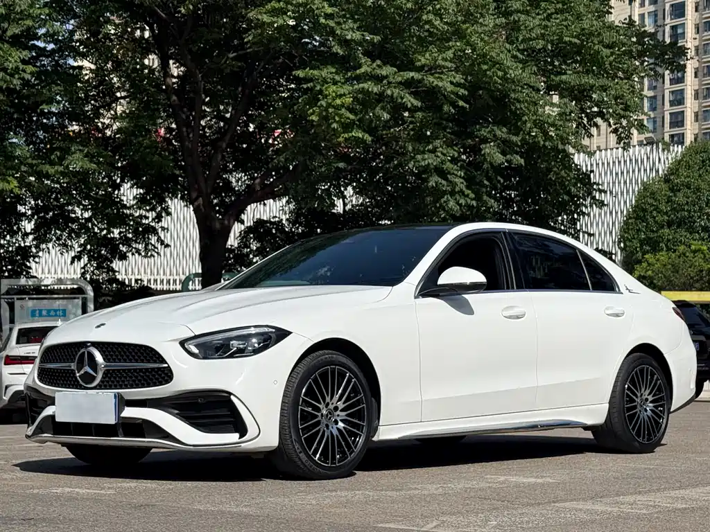 Mercedes-Benz C-Class 2022 — фото 1
