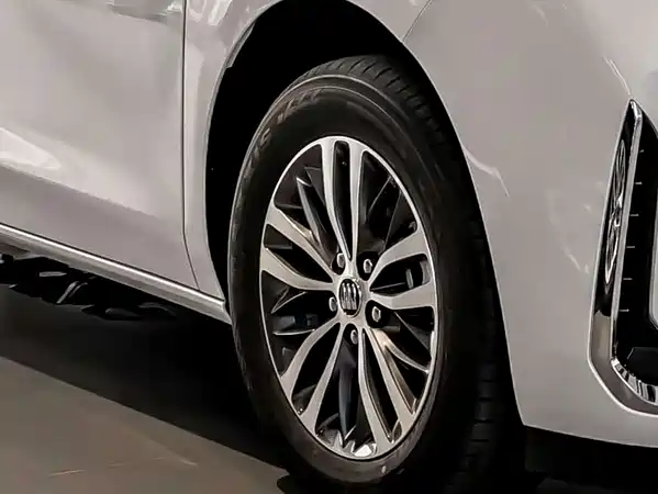 Buick GL8 2025