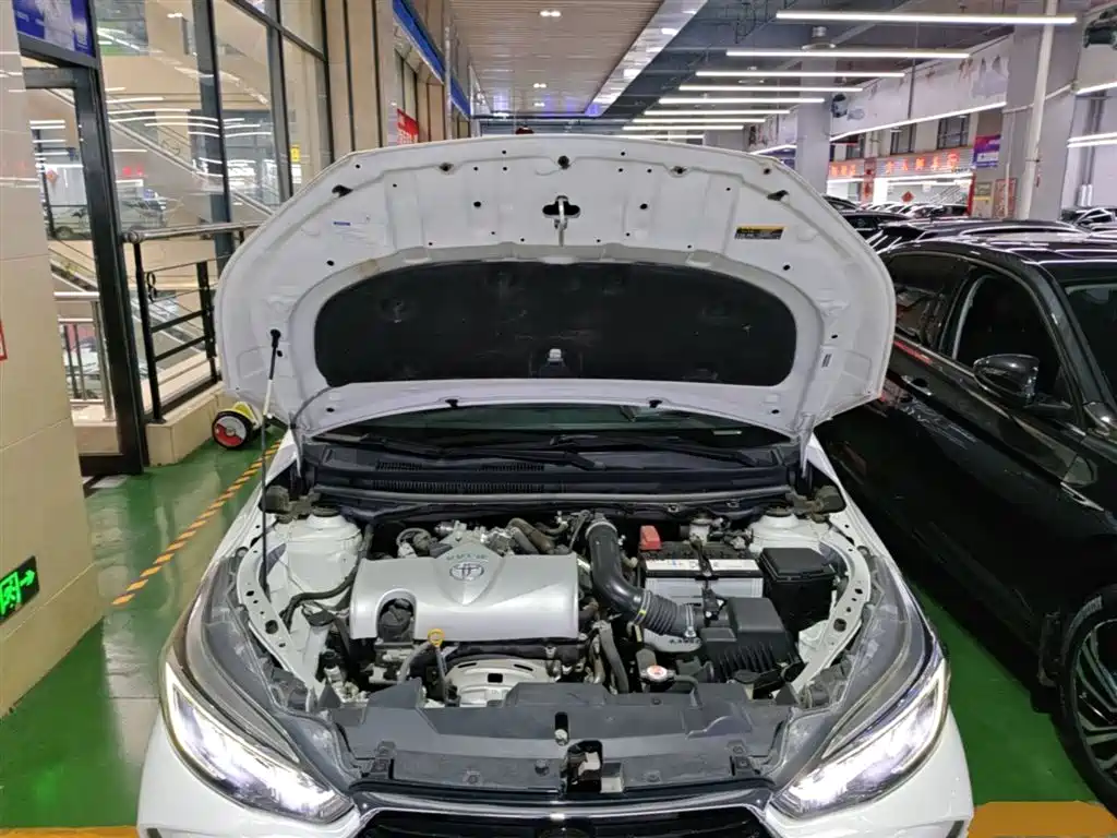 Toyota Yaris L 2021 — фото 16