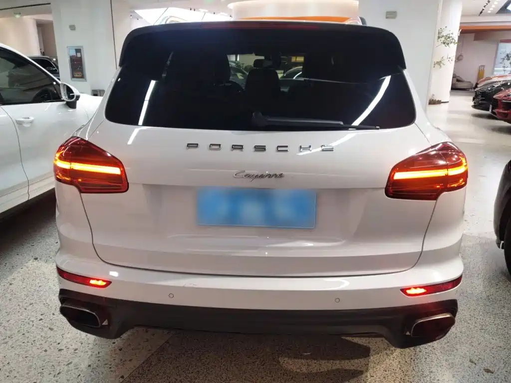 Porsche Cayenne 2015