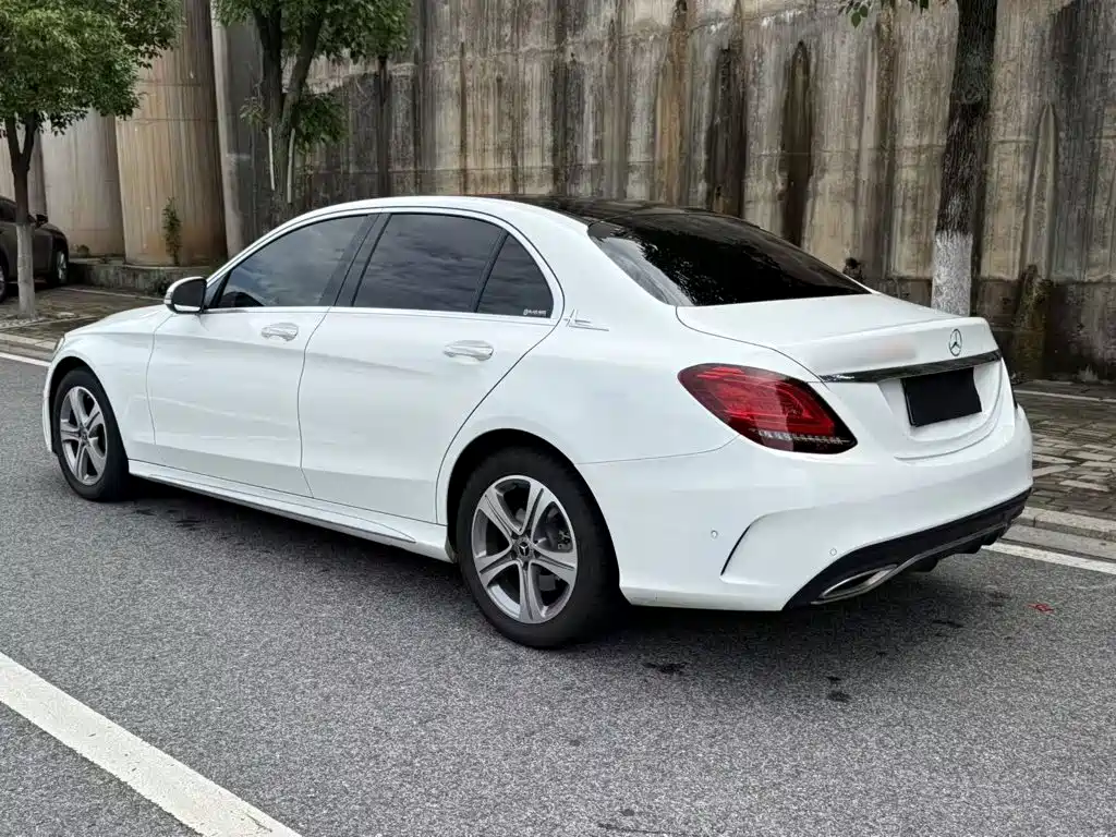 Mercedes-Benz C-Class 2022