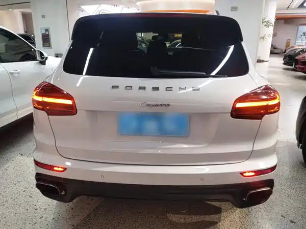 Porsche Cayenne 2015