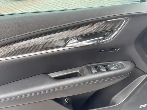 Cadillac XT5 2024