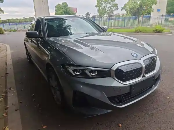 BMW i3 2024