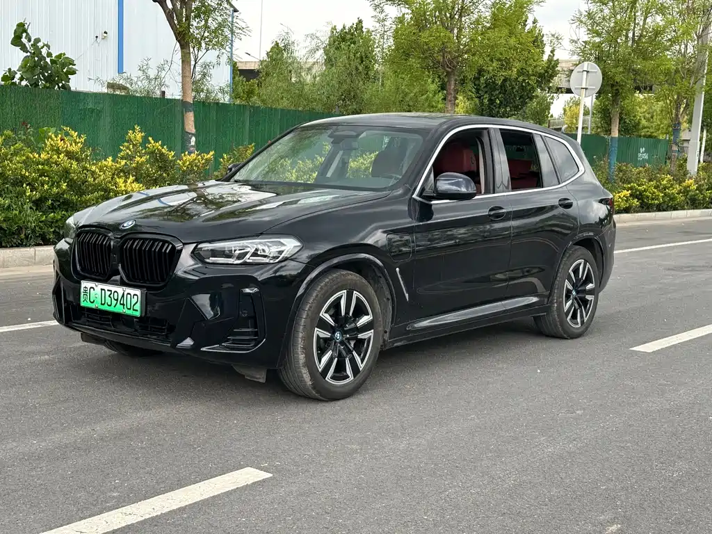 BMW iX3 2023 — фото 1