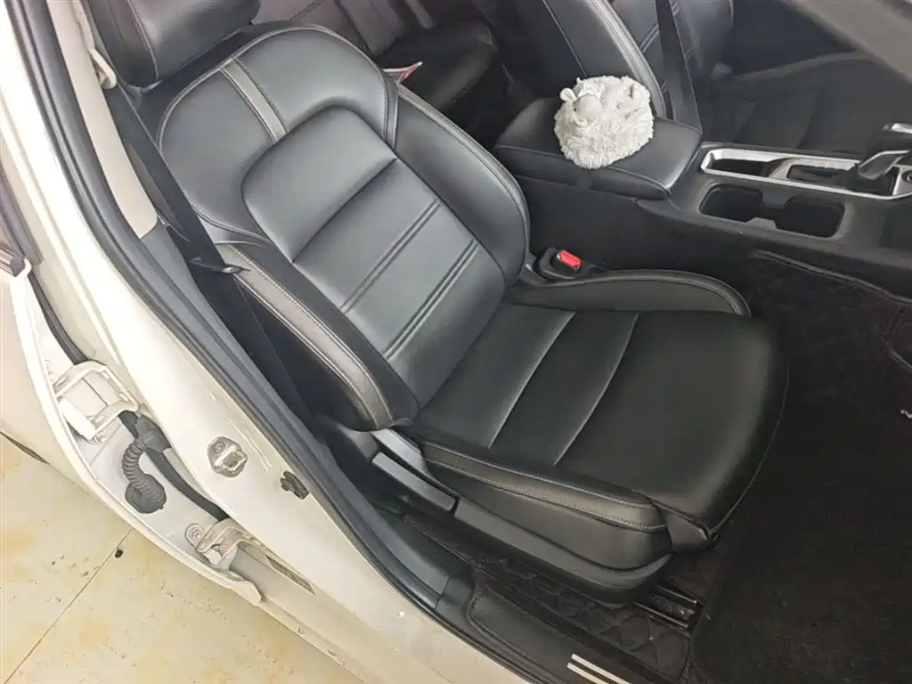 Nissan Sylphy 2020 — фото 25
