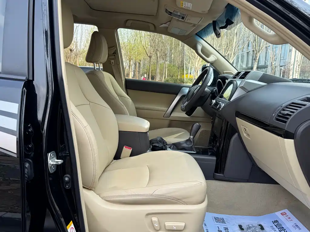 Toyota Prado 2015 — фото 17