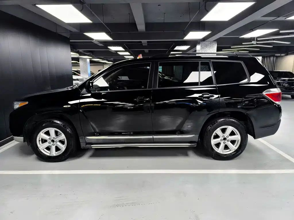 Toyota Highlander 2014 — фото 20