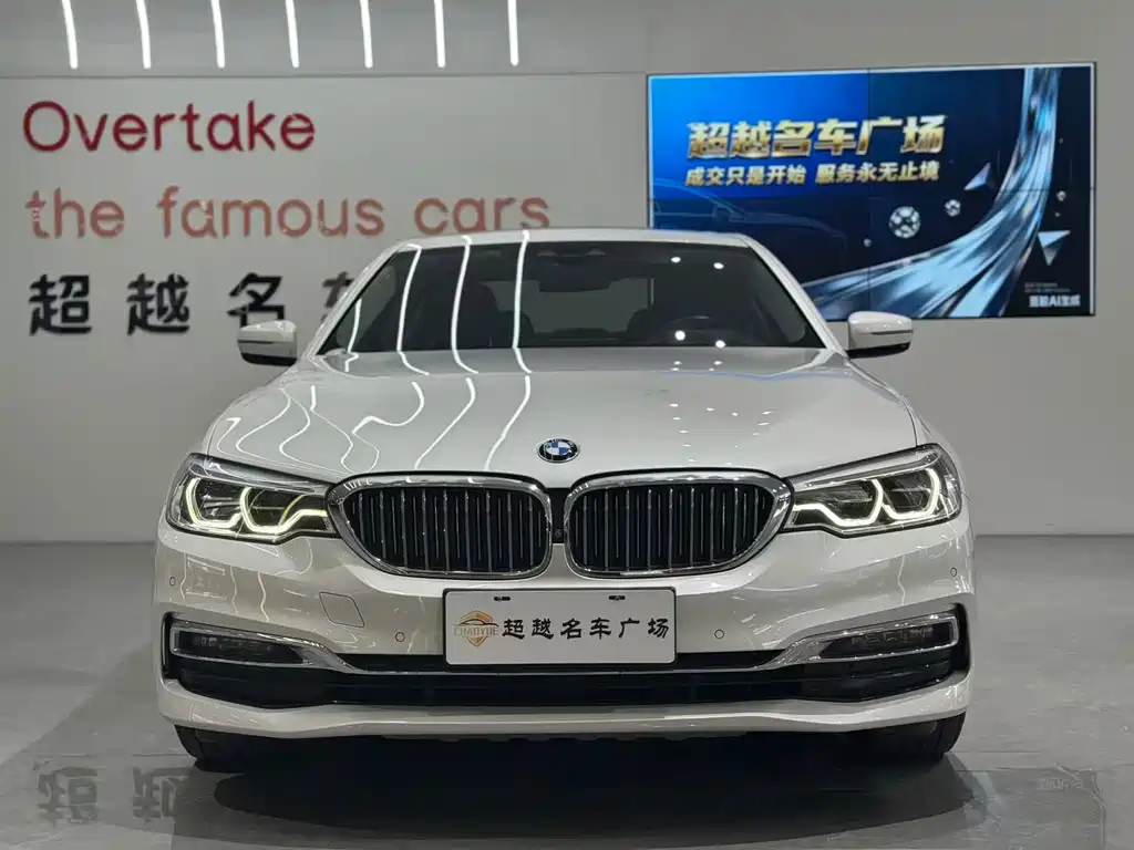 BMW 5 Series 2019 — фото 2