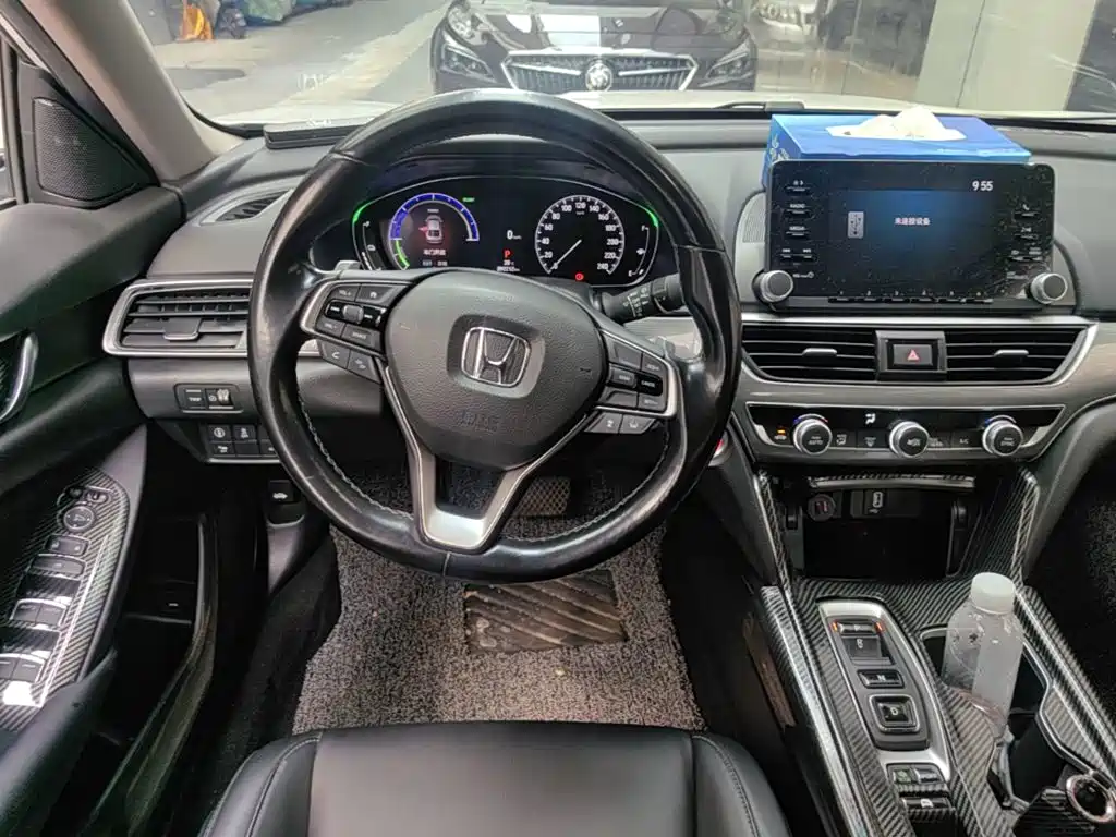 Honda Accord 2020 — фото 11