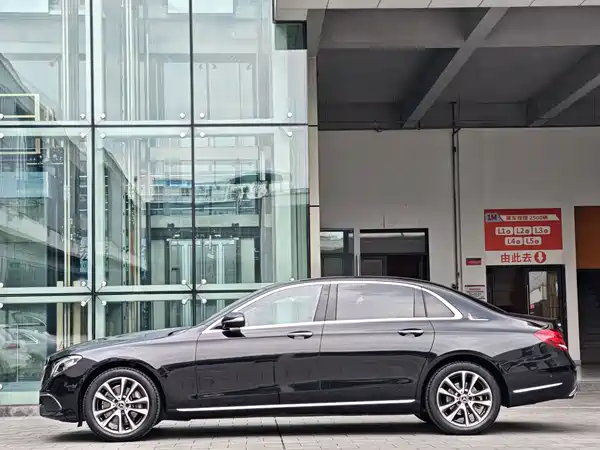 Mercedes-Benz E-Class 2018
