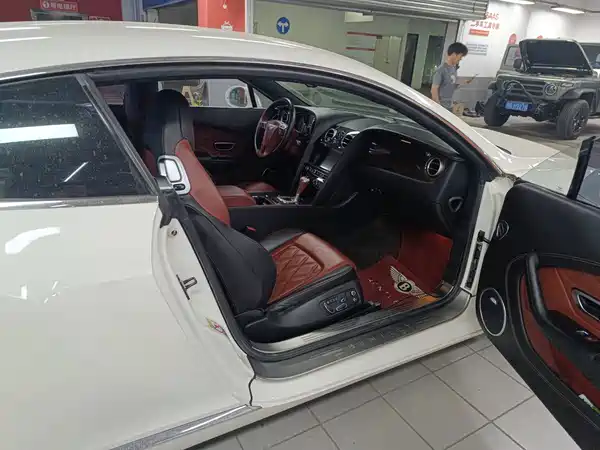 Bentley Continental 2012