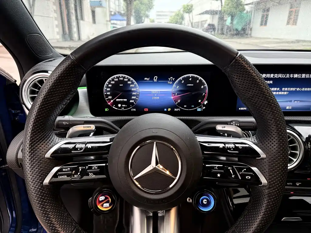 Mercedes-Benz A-Class AMG 2024 — фото 10