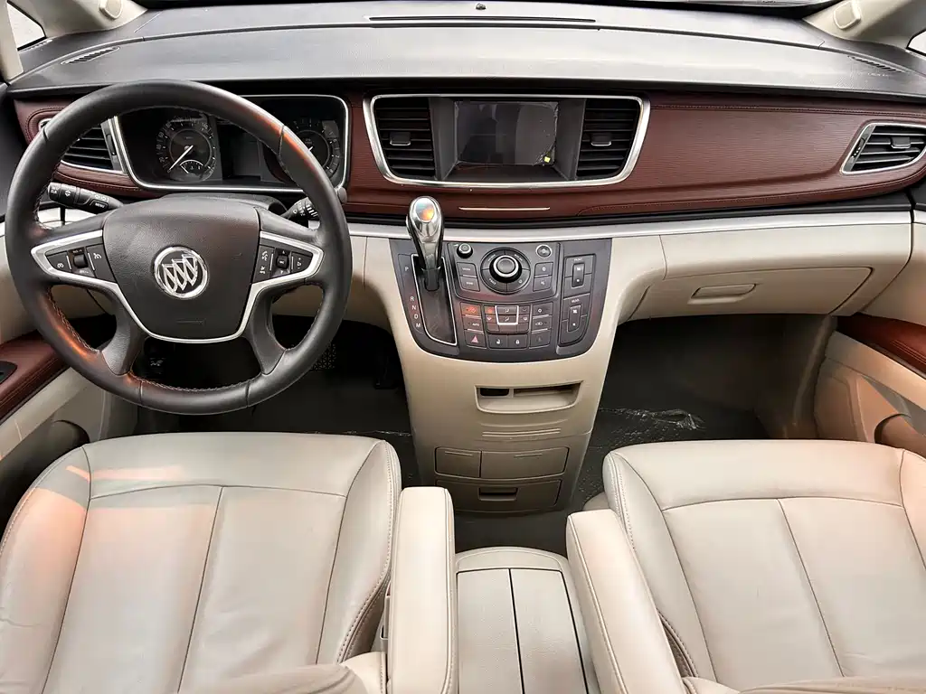 Buick GL8 2019 — фото 10