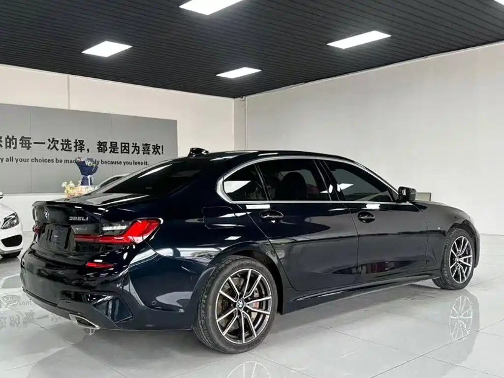 BMW 3 Series 2021