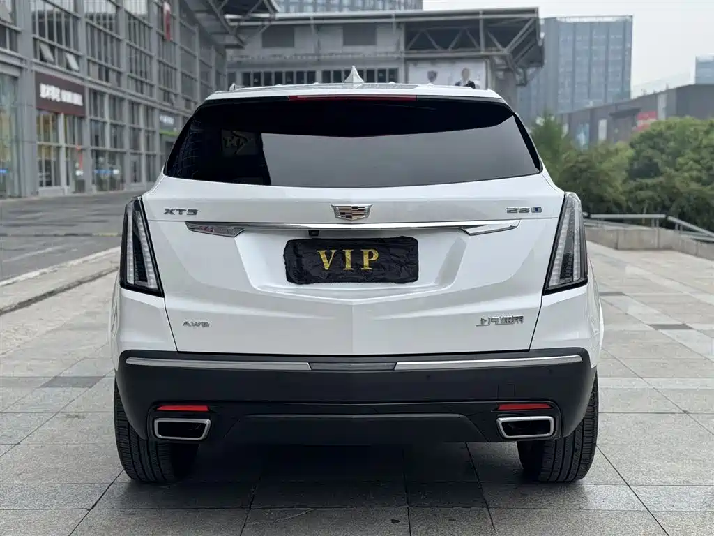 Cadillac XT5 2024 — фото 4
