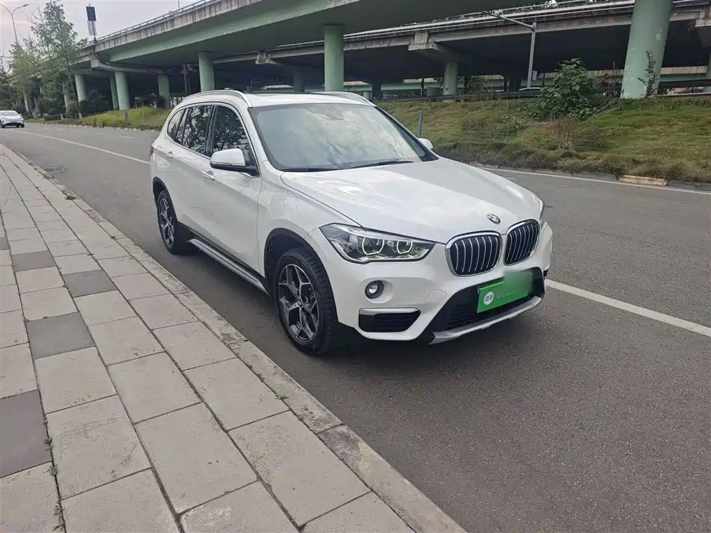 BMW X1 2019 — фото 4