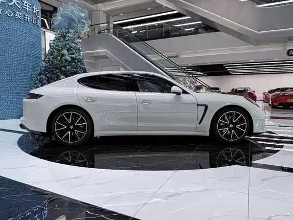 Porsche Panamera 2015
