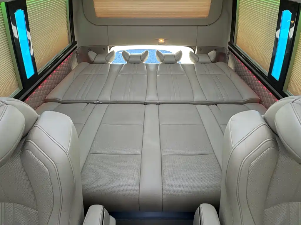 Toyota Coaster 2019 — фото 26