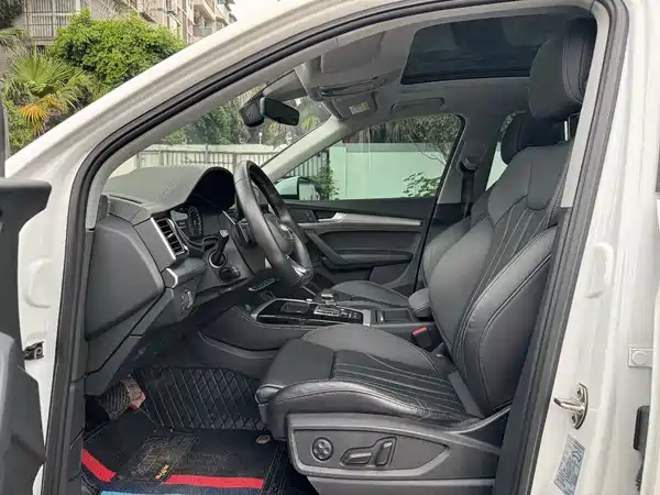 Audi Q5L 2022