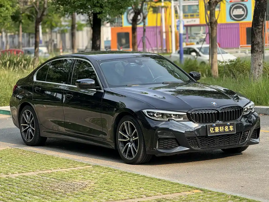 BMW 3 Series 2021