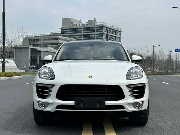 Porsche Macan 2016
