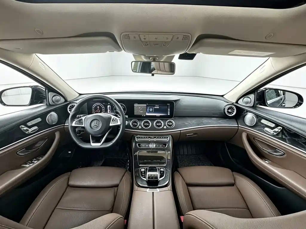 Mercedes-Benz E-Class 2017 — фото 9