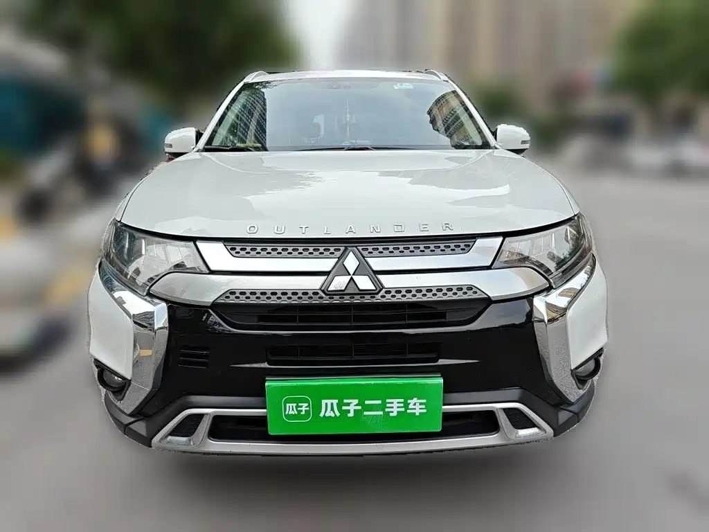Mitsubishi Outlander 2019 — фото 24